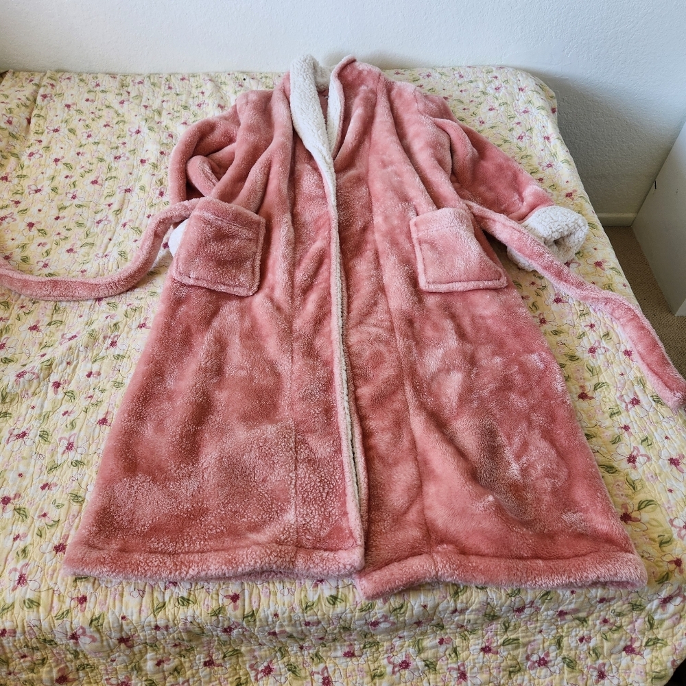 Nordstrom Cozy Pink and Cream Robe Size L #048 - Picture 5 of 10